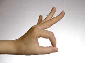 Jeling fingers to increase a member